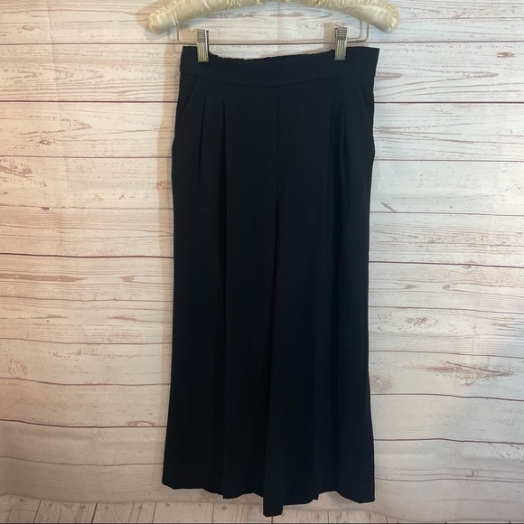 Aritzia Babaton Cropped Wide Leg Black Pant - Picture 4 of 7